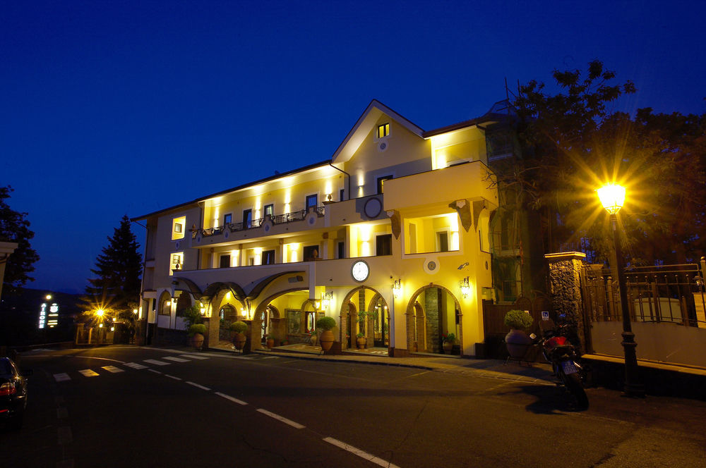 Airone Wellness Hotel Zafferana Etnea Extérieur photo